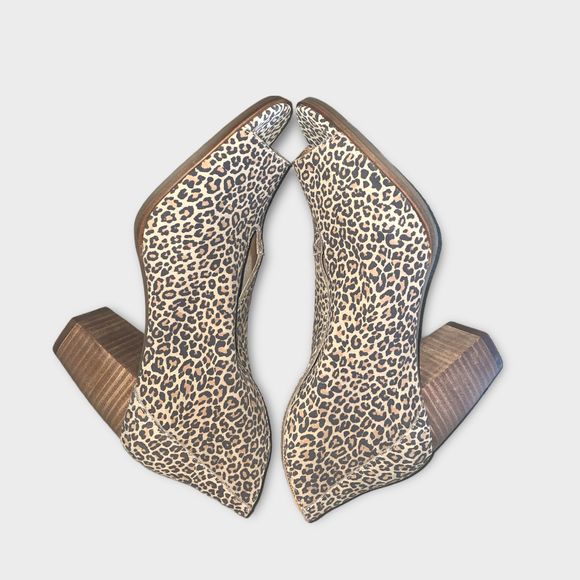 NWOB Lucky Brand leopard print cut out ankle booties  size 8 M - Picture 1 of 13